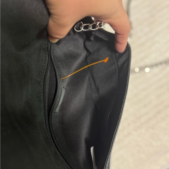 Mossimo‎ Supply Co Black and White Crossbody Bag - Picture 3 of 4